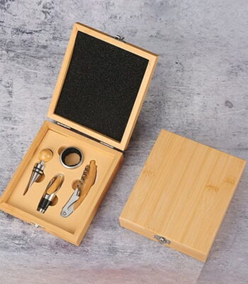 kuti e personalizuar me aksesore vere - dhurata te personalizuara